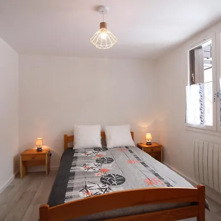 Apartment T2 Mont-dore 32m², Ascenseur, Parking, Calme, Proche Centre & Thermes - Fr-1-608-91 *